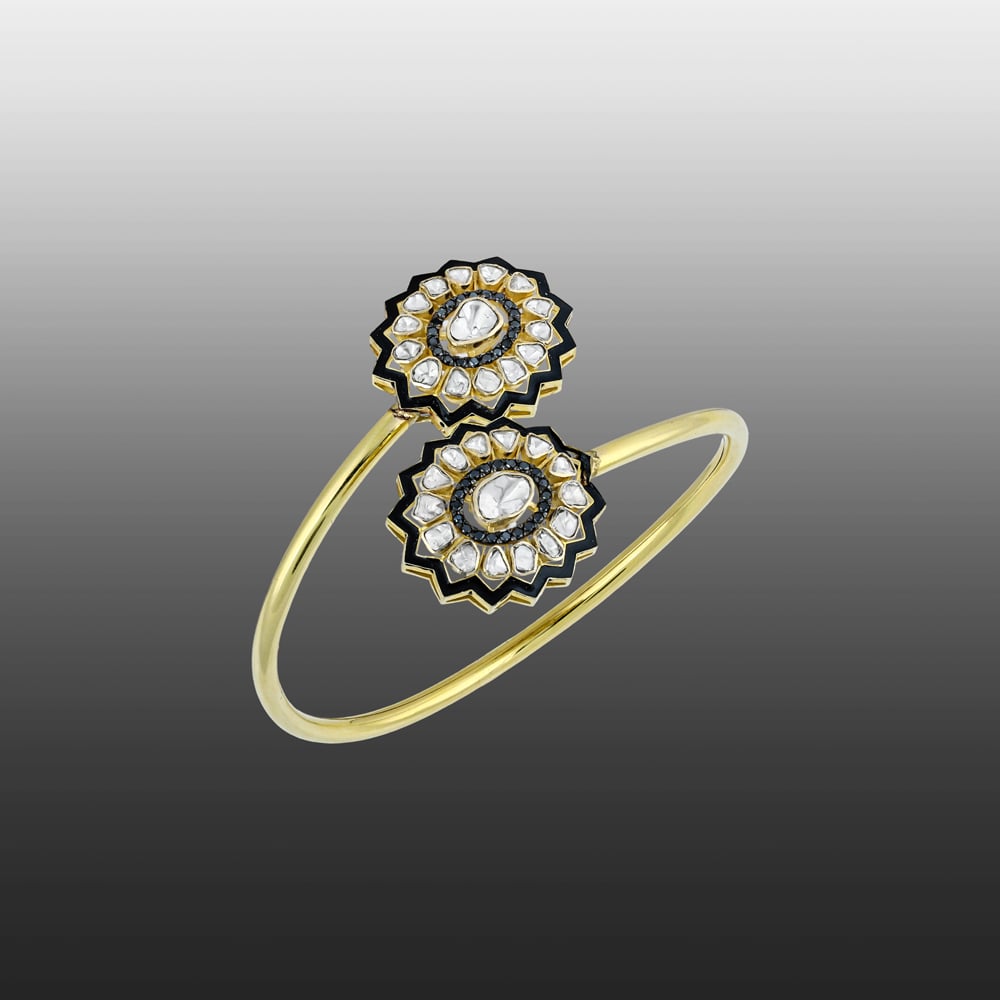 Minimalistic Bangle with Polki Clusters, Black Enamel, and Diamonds